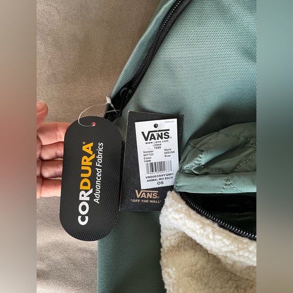 NWT!! VANS Animal MIX backpack - Picture 6 of 10